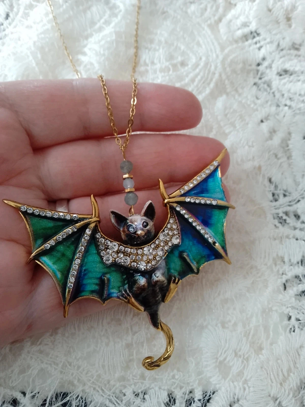Collier chauve souris dorée avec pierres naturelles – photo 5